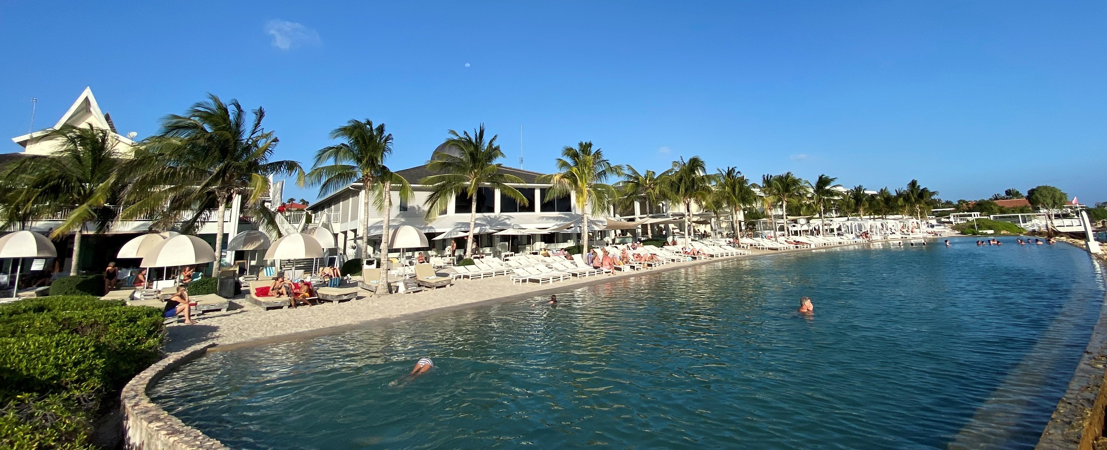 Beach pool